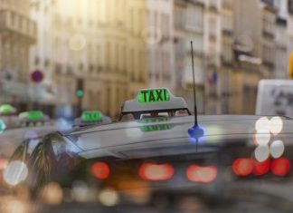 TAXIS: 4 sujets qui vous concerne © Savvanpanf photos